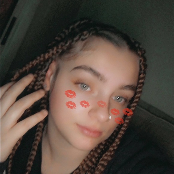 Meet your Posher, Kailie - Picture 1 of 1